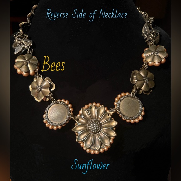 La Contessa by Mary DeMarco Victorian Cameo Sunflower Necklace & Bracelet - Picture 4 of 9